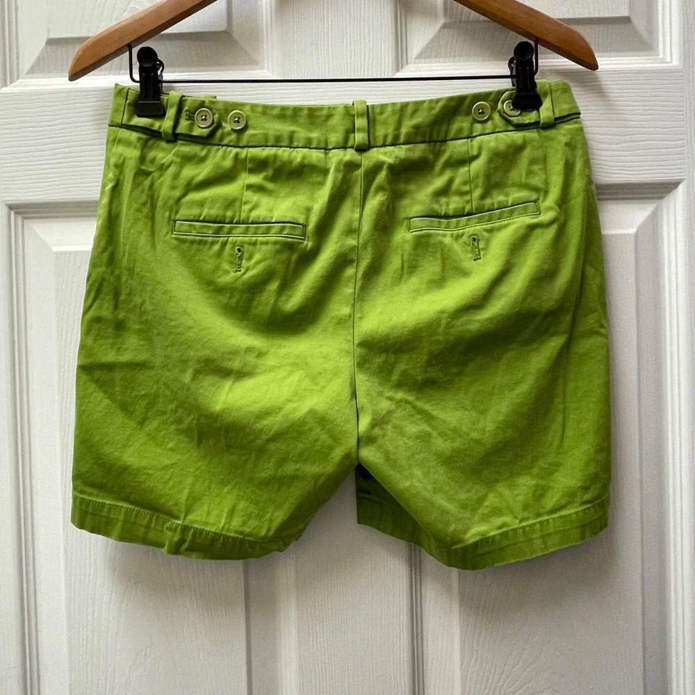 Talbots Women's Petite‎ 4P Green Flat Front Chino Shorts Cotton Blend Stretch